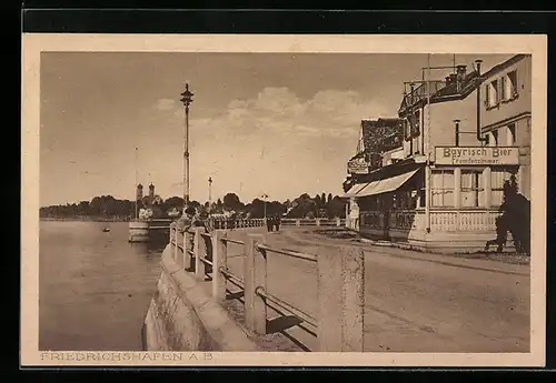 AK Friedrichshafen, Uferpromenade mit Fremdenzimmer Bayrisch Bier