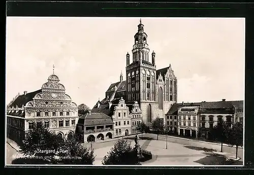 AK Stargard i. Pom, Markt, Rathaus und Marienkirche