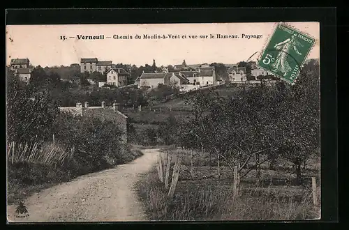 AK Verneuil, Chemin du Moulin-à-Vent ei vue sur le Hameau, Paysage