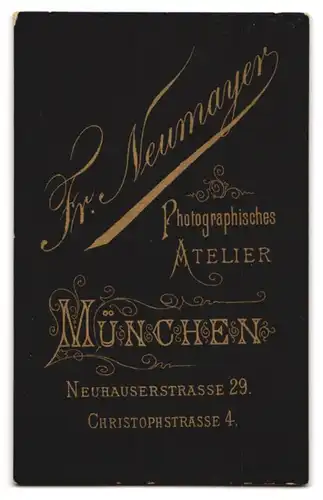 Fotografie Fr. Neumayer, München, Neuhauserstr. 29, Christophstr. 4, Bürgerlicher Herr mit Zwicker und Vollbart