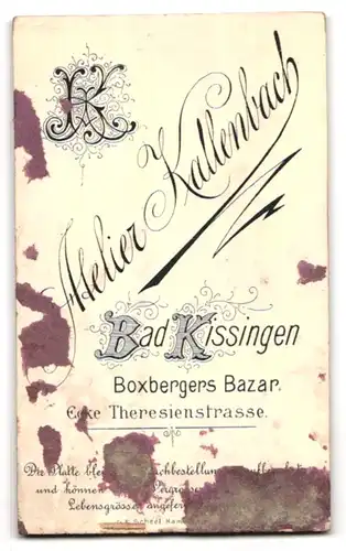 Fotografie Atelier Kallenbach, Bad Kissingen, Kind mit Geschwisterchen in hübscher Kleidung