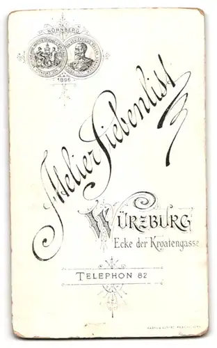 Fotografie Atelier Siebenlist, Würzburg, Ecke der Kroatengasse, Kleines Mädchen im Kleid