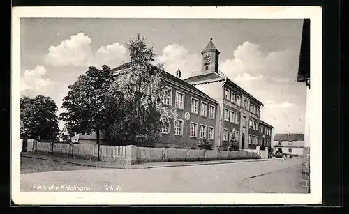 AK Karlsruhe-Knielingen, Blick zur Schule