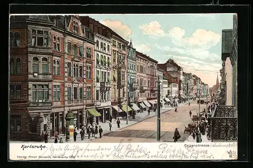 AK Karlsruhe, Kaiserstrasse mit Litfasssäule und Passanten