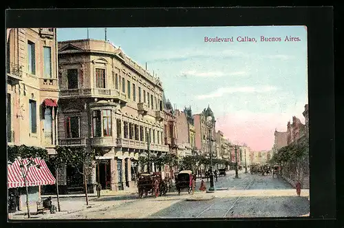 AK Buenos Aires, Boulevard Callao con carruajes y edificios coloniales