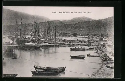AK Batoum, La vue du port