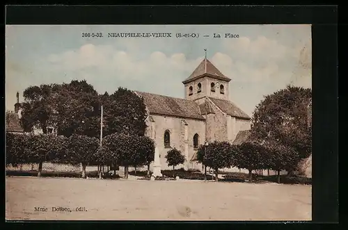 AK Neauphle-le-Vieux, La Place