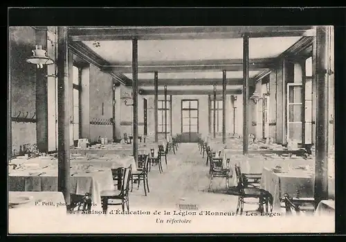 AK Les Loges, Maison d`Èducation de la Légion d`Honneur, Un réfectoire