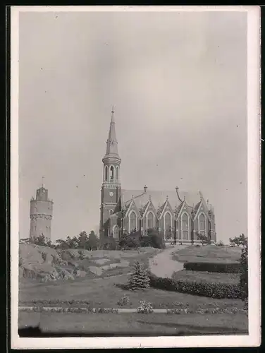 Fotografie unbekannter Fotograf, Ansicht Hanko, Kathedrale & Pulverturm