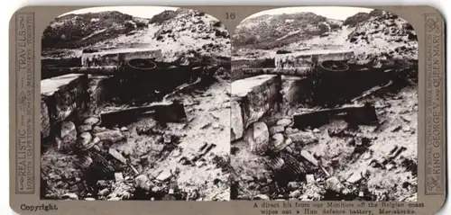 Stereo-Fotografie unbekannter Fotograf und Ort, Meriakerke, a direct hit from our Monitors off the Belgian coast 