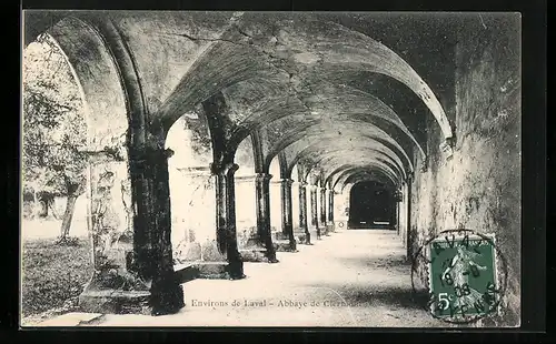AK Clermont, Abbaye de Clermont, unter den Toren