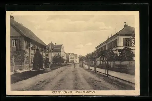 AK Oettingen i. B., Bahnhofstrasse mit Bäumen