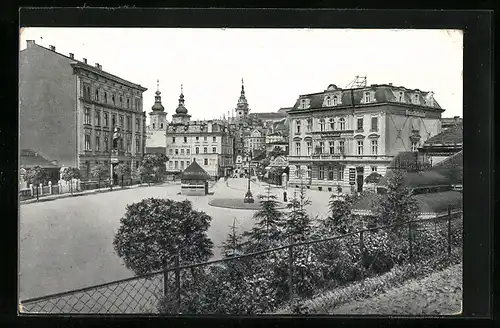 AK Glatz, Strassenpartie am Hotel Stadtbahnhof