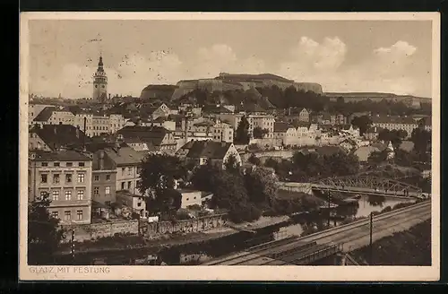 AK Glatz, Blick auf den Ort mit Festung