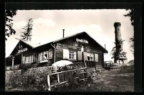 AK Neustadt, Partie am Gasthaus Arnoldhütte mit Aussichtsturm