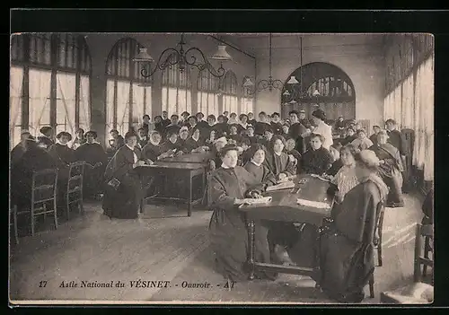 AK Vesinet, Asile National, Ouvroir, Innenansicht