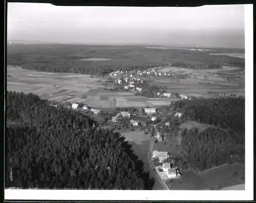 Fotografie Aero-Express, München, Ansicht Igelsloch, Fliegeraufnahme des Ortes