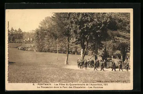 AK Pontmain, Les Fêtes du Quarantenaire de l`Apparition 1911, La Procession dans le Parc des Chapelains, Les Hommes