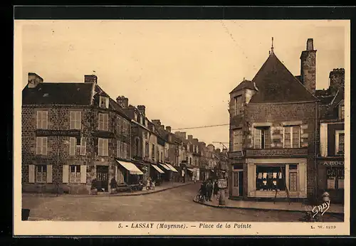 AK Lassay, Place de la Pointe