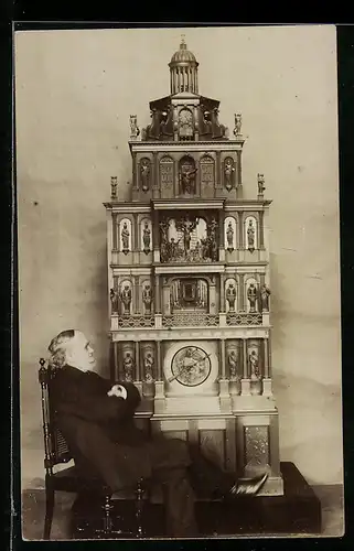 AK Goslar a. Harz, Die alte Goslarer Kunstuhr von Bildhauer Herm. Wecken