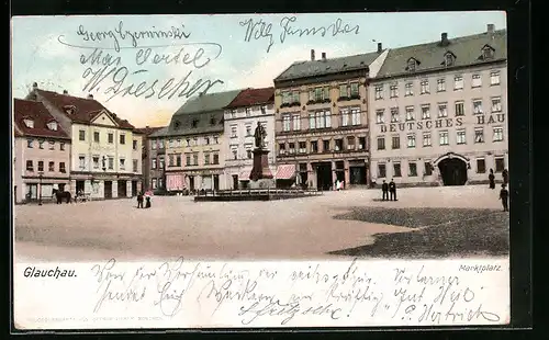 AK Glauchau, Marktplatz mit Hotel Deutsches Haus und Denkmal