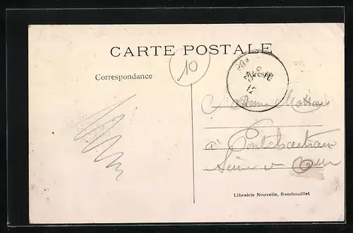 AK St-Léger-en-Yvelines, Le Planet, la Porte et le châlet normand