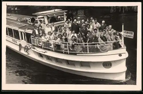 Fotografie R. Wolke, Berlin, Dampfer - Ausflugsdampfer Freya