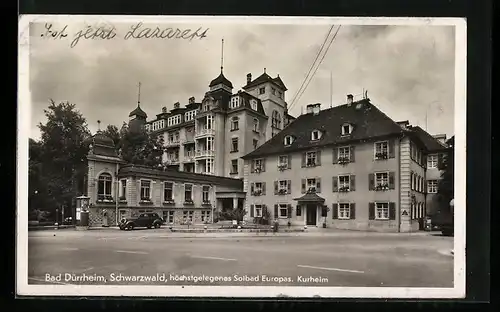 AK Bad Dürrheim /Schwarzwald, Strassenpartie vor dem Kurheim