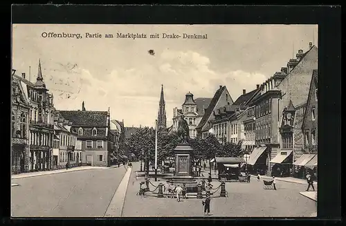 AK Offenburg, Marktplatz mit Drake-Denkmal