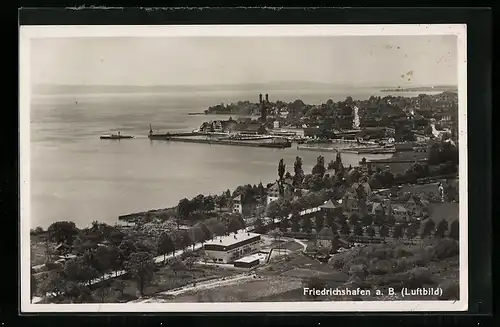 AK Friedrichshafen, Panoramablick aus der Luft