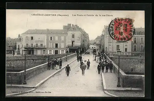 AK Chateau-Gontier, Les Ponts et Entrée de la rue Thiers