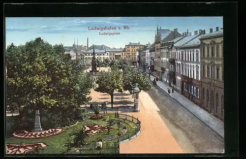 AK Ludwigshafen, Litfasssäule am Ludwigsplatz