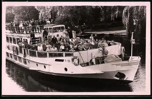Fotografie Woike, Berlin, Dampfer - Ausflugsdampfer M.S. F. Wolf