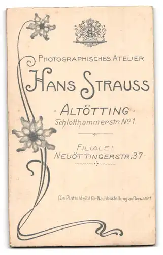 Fotografie Hans Strauss, Altötting, Schlotthammerstr. 1, Neuöttingerst. 37, Bürgerliche Dame mit zurückgebundenem Haar