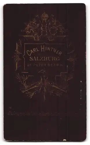 Fotografie Carl Hintner, Salzburg, Herr mit Vollbart in schwarzem Anzug
