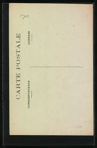 AK Villiers-Charlemagne, Un coin de la Place