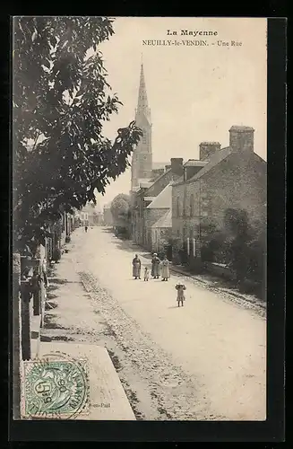 AK Neuilly-le-Vendin, Une Rue, Strassenpartie