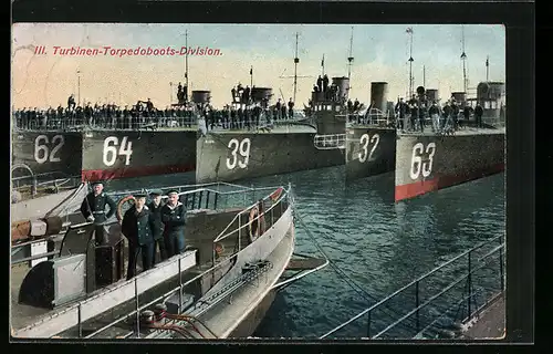 AK III. Turbinen-Torpedoboots-Division im Hafen