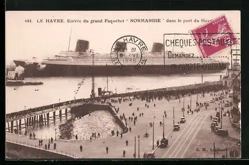 AK Le Havre, Einfahrt des Passagierschiffes Normandie