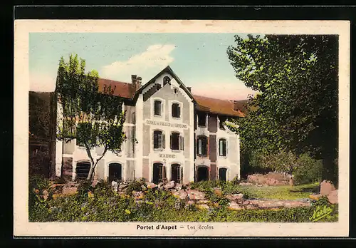 AK Portet d`Aspet, Les écoles