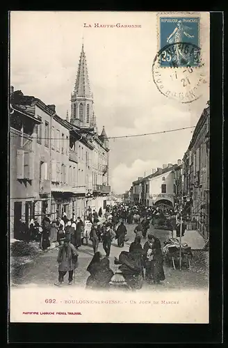 AK Boulogne-sur-Gesse, Un Jour de Marché