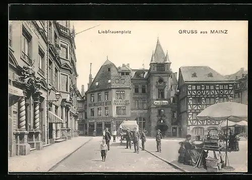 AK Mainz / Rhein, Anwohner und Gasthaus auf dem Liebfrauenplatz