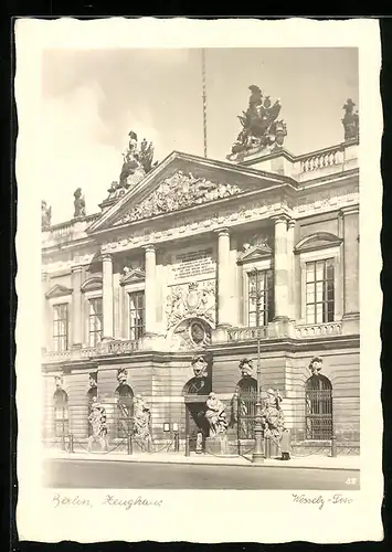 AK Berlin, Zeughaus, Strassenansicht