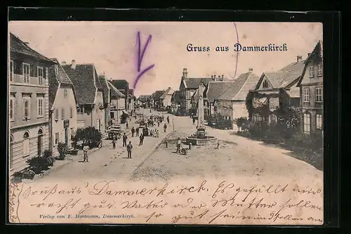 AK Dammerkirch, Stadtplatz mit Passanten