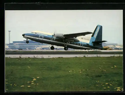 AK Flugzeug Fokker Friendship van de Niederlande von NLM CityHopper bei der Landung