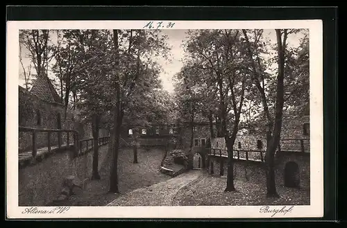 AK Altena i. Westf., Ansicht vom Burghof