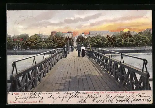 AK Kiel, Brücke über den kleinen Kiel und Bergstrasse am Abend