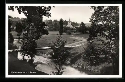 AK Kleinsteinbach i. Baden, Ortspartie mit Blick auf die Kirche
