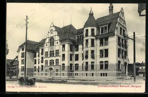 AK Reinach /Aargau, Blick auf das Centralschulhaus