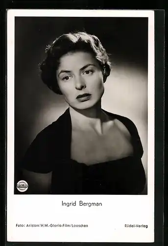 AK Schauspielerin Ingrid Bergman mit strengem Blick